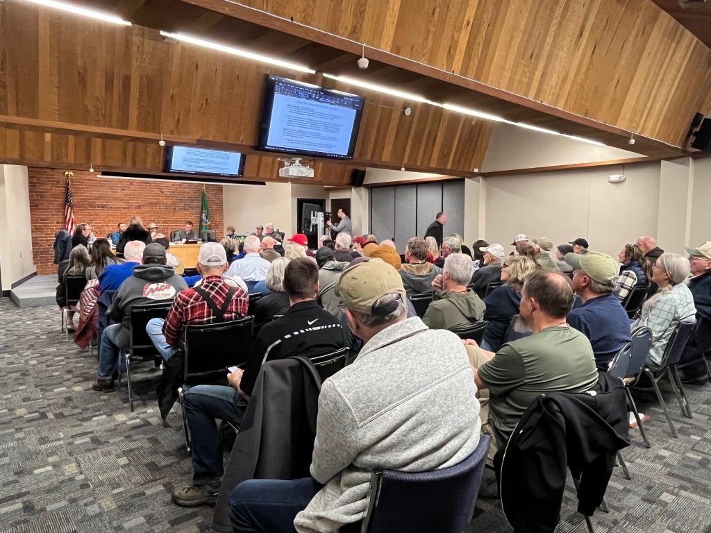 Packed room at the April 2nd planning commission meeting